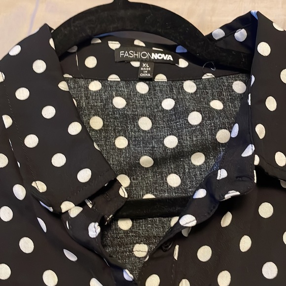 Fashion nova polka dot blouse - Picture 3 of 3